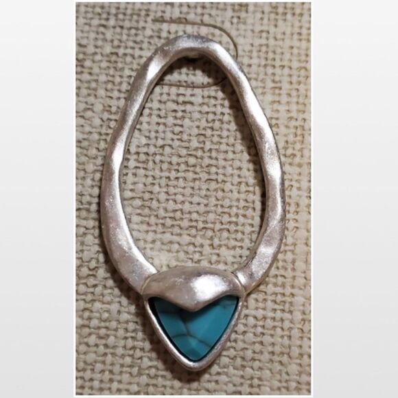 New Bella Uno Earrings Womens Jewelry Silver Ovel Blue Turquoise Stone NWT - Picture 4 of 15